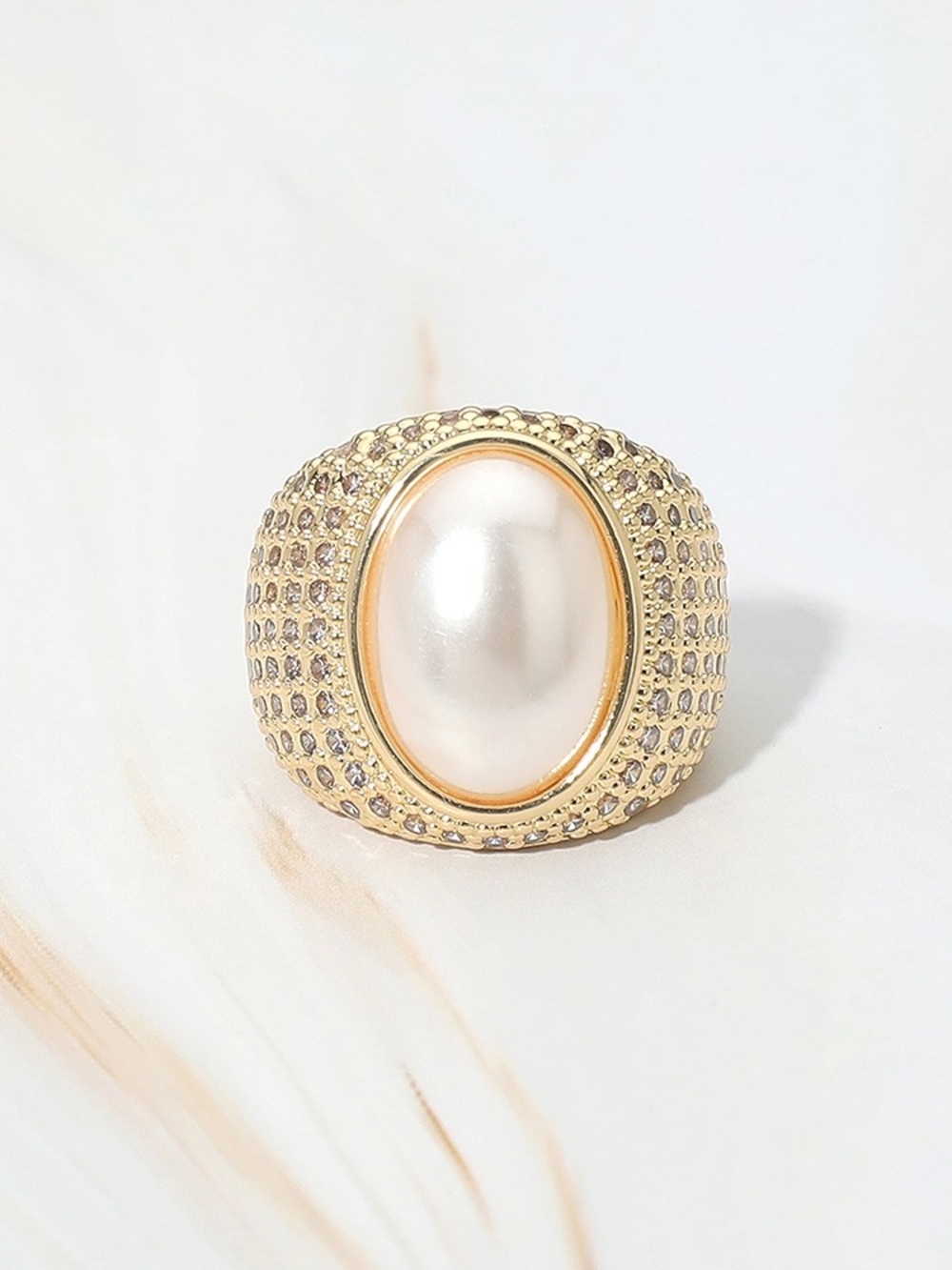 Gold Oval Cream Pearl CZ Crystal Fashion Ring Rhinestone Finger Statement